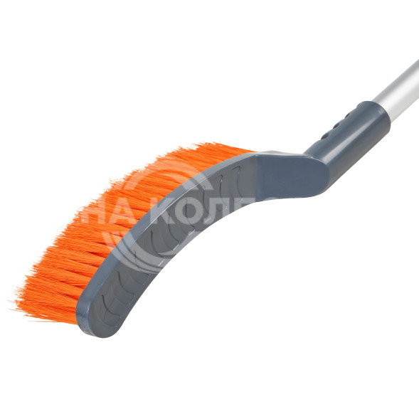 Щетка от снега и льда с телескоп. рукояткой и мягкой щетиной &quot;Волна&quot; + скребок (70-100см)