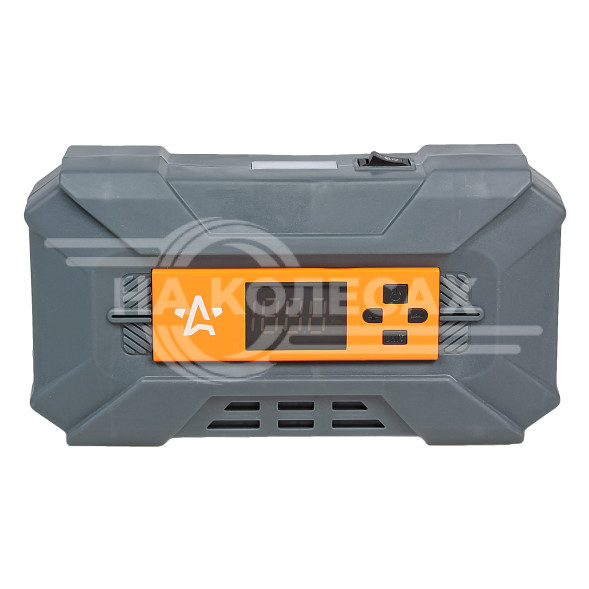 Компрессор MASTER LE эл.манометр+пласт.корпус + фонарь, в сумке (22 л/мин.,7 АТМ)