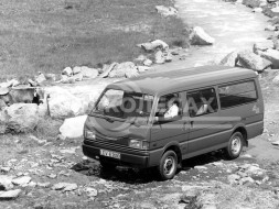 Арки задние Mazda 2000 1