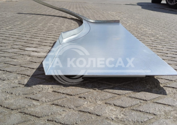 Задние арки Toyota Carina E