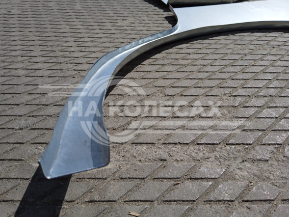 Задние арки Toyota Carina E