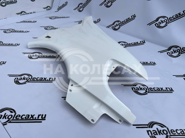 Крыло из стеклопластика Mercedes-Benz Sprinter W638