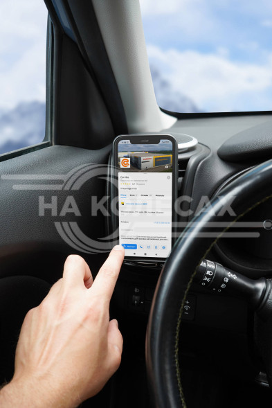 Держатель для телефона автомобильный на торпедо магнитный прямоугольный на двухстороннем скотче