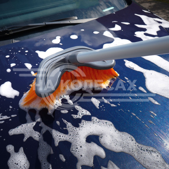 Щетка для мытья с мягкой распушенной щетиной &quot;Волна&quot; (150*22см)