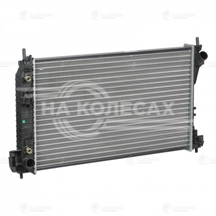 Радиатор охлаждения для автомобилей Vectra C (02-)/Saab 9-3 (02-) AT
