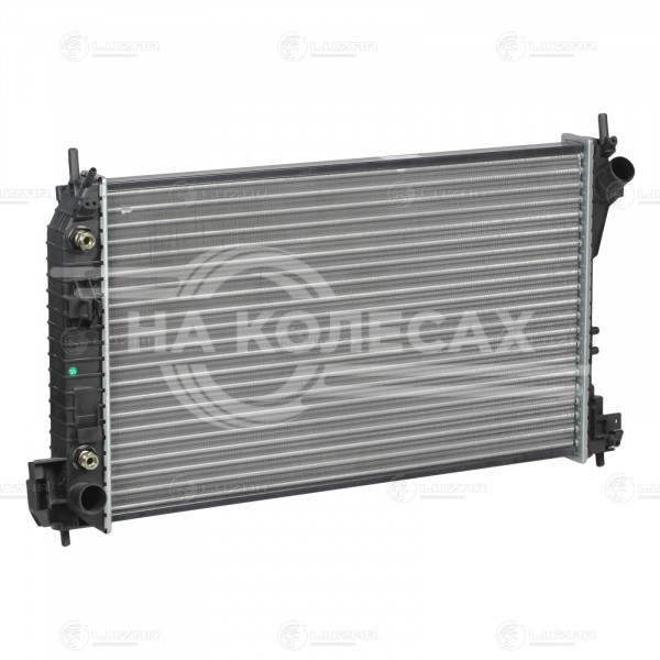 Радиатор охлаждения для автомобилей Vectra C (02-)/Saab 9-3 (02-) AT