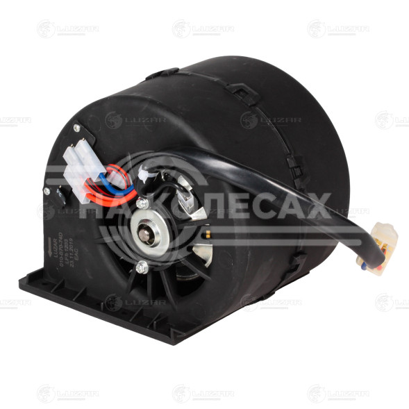 Электровентилятор отопителя для автомобилей МАЗ-103 (24В)