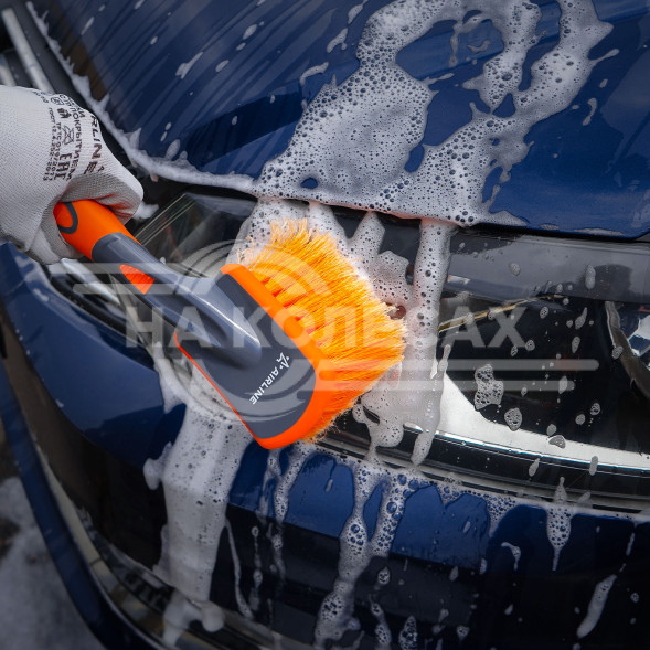 Щетка для мытья с мягкой распушенной щетиной, прорезиненные ручка и кант (25 см)