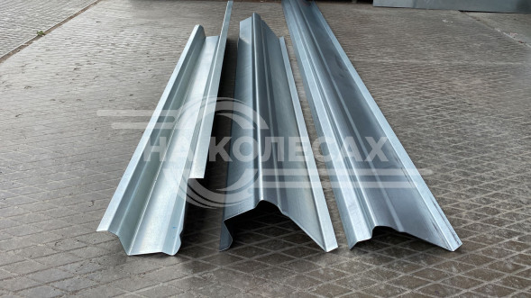 Ремонтные пороги Dodge Caravan 4