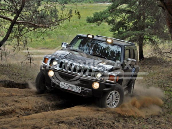 Внешние ремонтные пороги Hummer H3 1