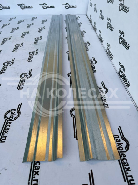 Внутренние пороги Toyota Land Cruiser (J100)