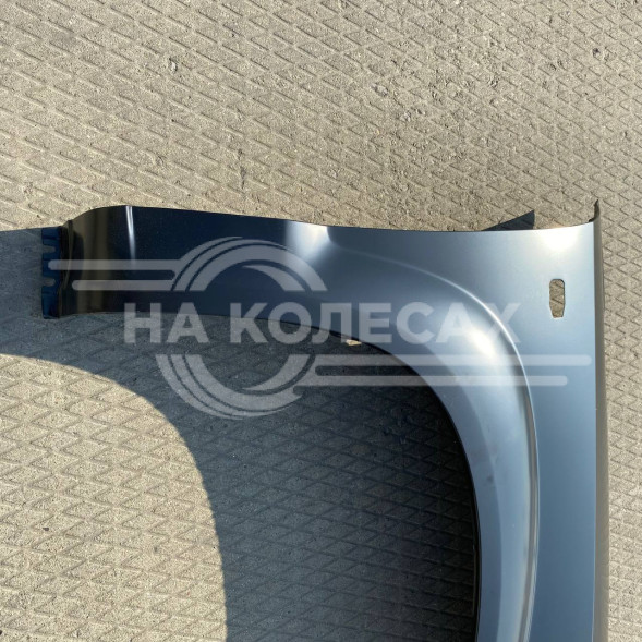 Крыло переднее ПРАВОЕ Хендай Туксон 04-09 с отверстием под повторитель 