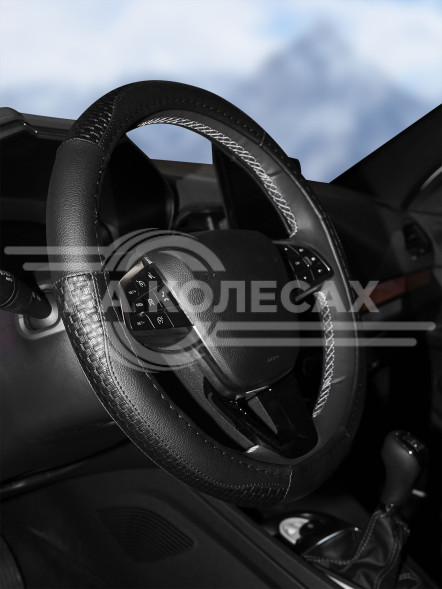 Оплетка на руль, искусственная кожа с тиснением, черная, 38 см / M