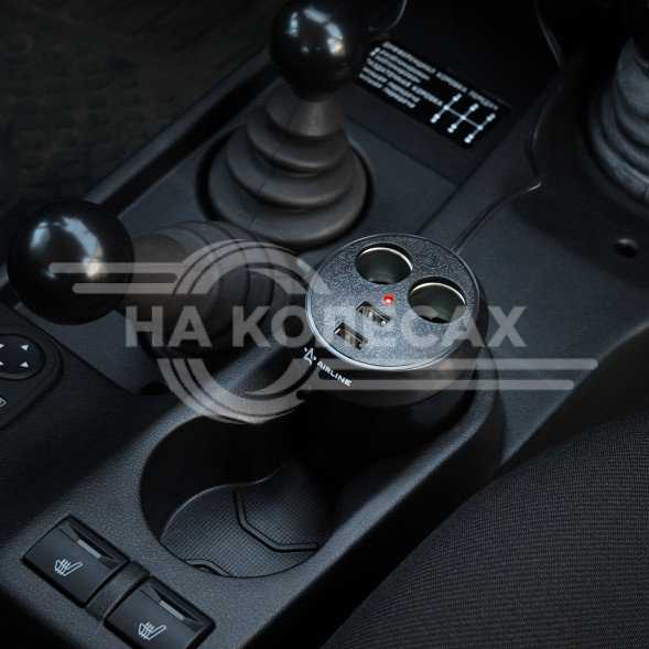 Разветвитель прикуривателя 2 гнезда 5А + 2USB в подстаканник