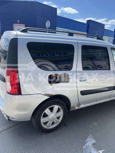 Щиток наливной трубы Ларгус-1101046  (площадка горловины) 