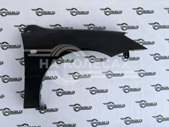 Крыло переднее правое  LANCER 9 CEDIA