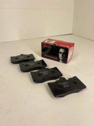 Lexus GS 300 передние тормозные колодки Brembo P83 072