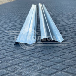 Комплект порогов 1/2 Старекс Н1 (одна сторона)