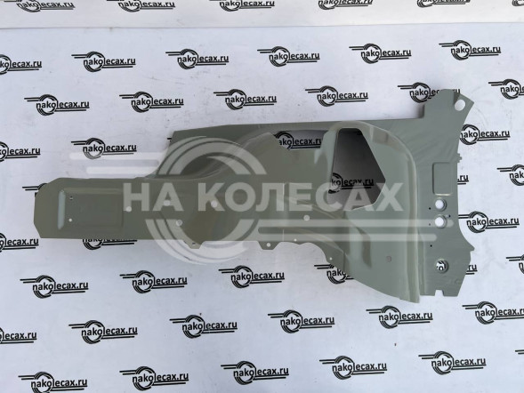 Передний брызговик Lada Priora