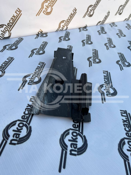 Поддомкратник в сборе