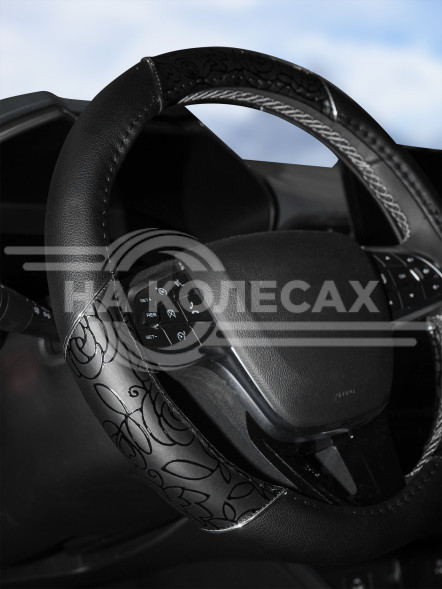 Оплетка на руль, искусственная кожа, женская модель, черная/принт, 38 см / M