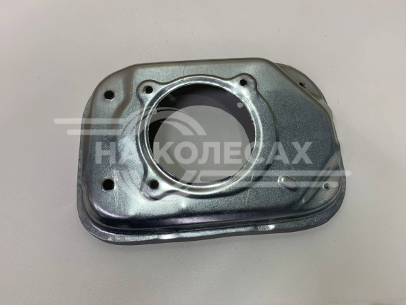 Щиток наливной трубы Lada Largus ШТАМП