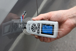 Толщиномер лакокрасочного покрытия PRO, непрерывн.измерение, черн./цвет. металлы, в кейсе