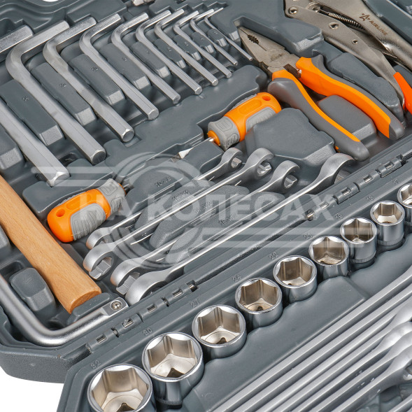 Набор инструментов универсальный 132пр. (головки 1/2&quot;, 1/4&quot;, 3/8&quot;) кейс