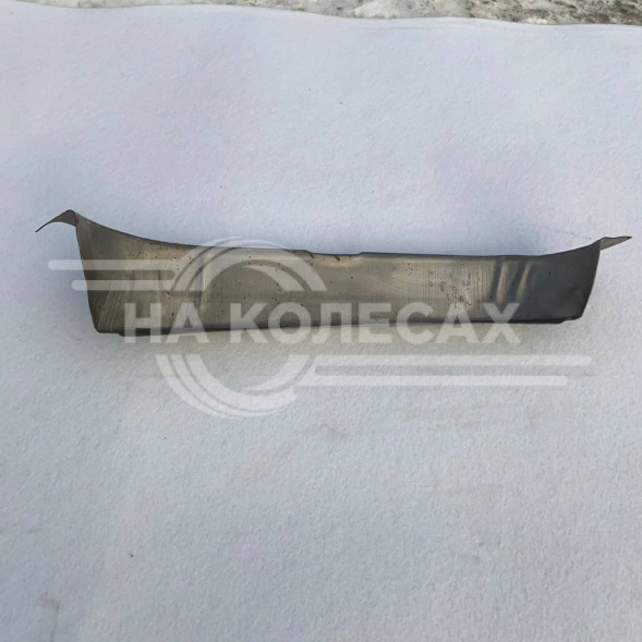 Накладка двери нижняя левая внутренняя ГАЗель (кувшин)